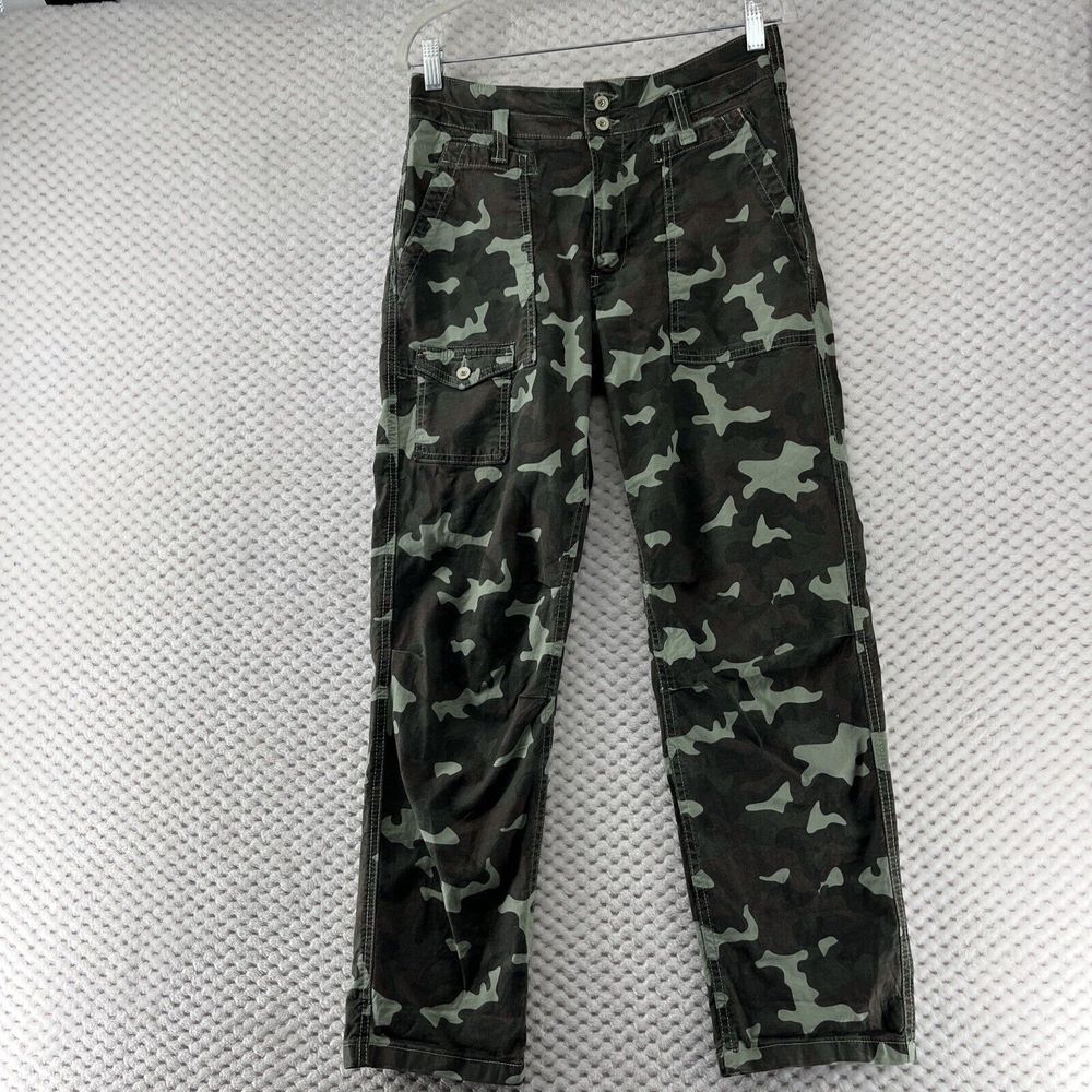 Anthropologie Camouflage Ankle Pants with Military-Inspired Design